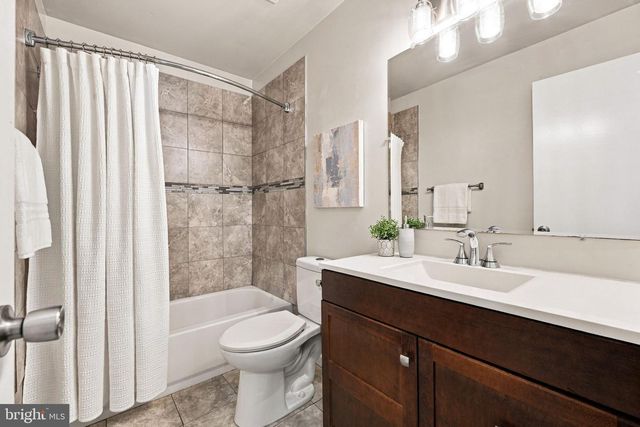 8715 FALKSTONE LN, Alexandria, VA 22309