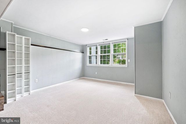 8715 FALKSTONE LN, Alexandria, VA 22309