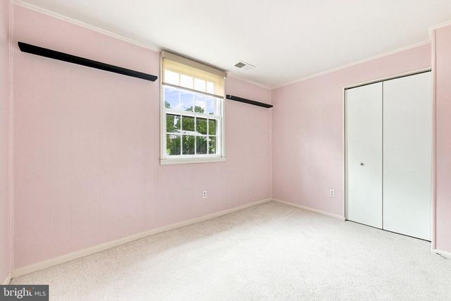 8715 FALKSTONE LN, Alexandria, VA 22309