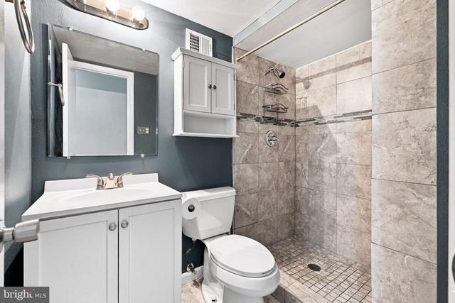 8715 FALKSTONE LN, Alexandria, VA 22309