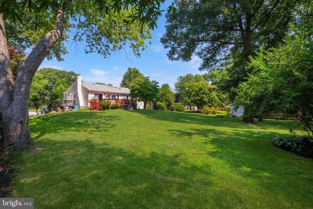 8715 FALKSTONE LN, Alexandria, VA 22309