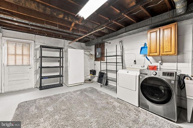 8715 FALKSTONE LN, Alexandria, VA 22309