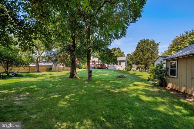 8715 FALKSTONE LN, Alexandria, VA 22309