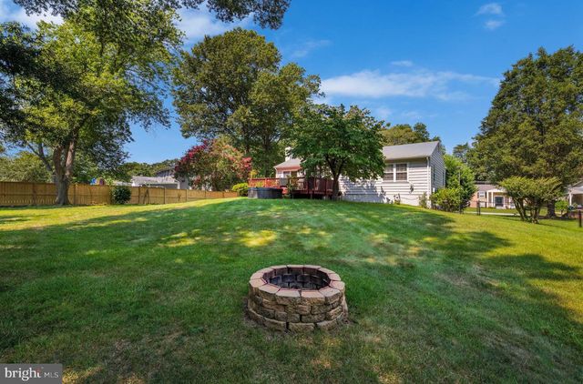 8715 FALKSTONE LN, Alexandria, VA 22309