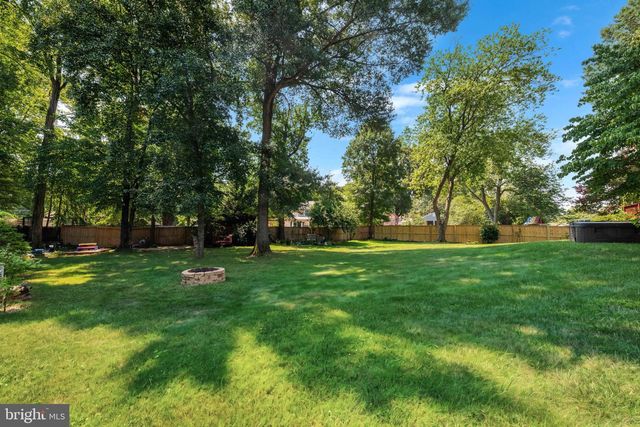 8715 FALKSTONE LN, Alexandria, VA 22309