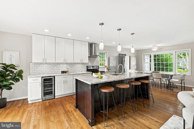 8715 FALKSTONE LN, Alexandria, VA 22309