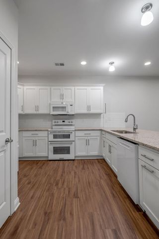 216 Sugartree Lane, Versailles, KY 40383