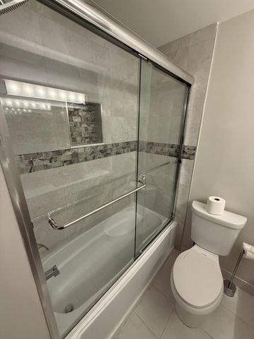 9951 W Atlantic Boulevard, Coral Springs, FL 33071