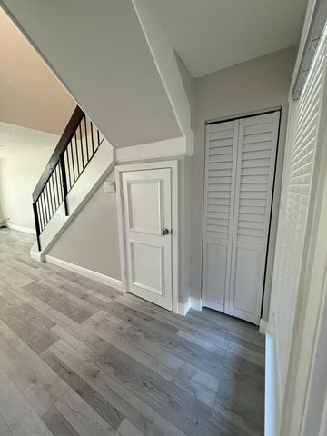 9951 W Atlantic Boulevard, Coral Springs, FL 33071