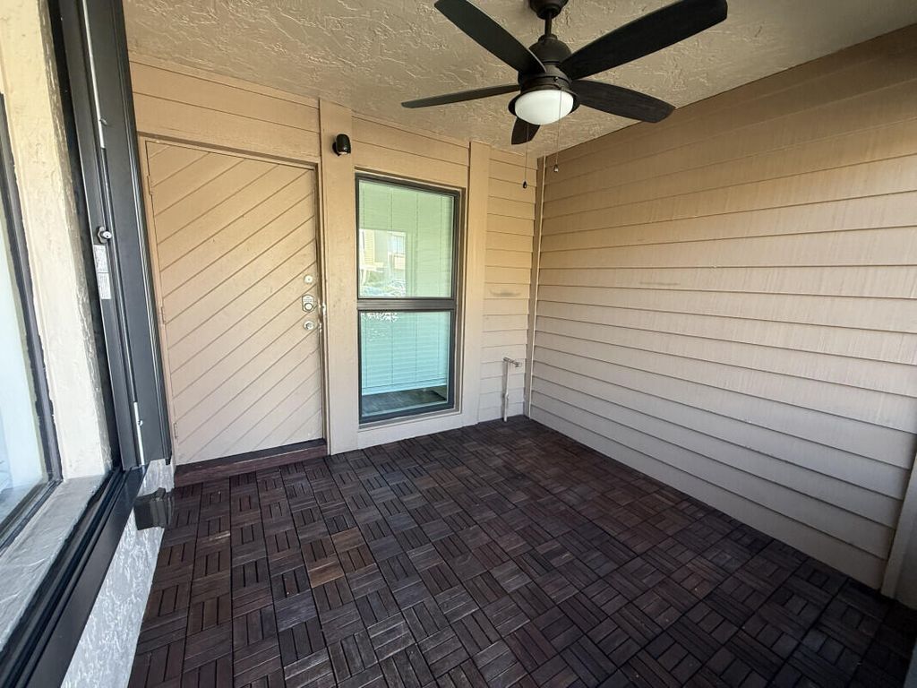 9951 W Atlantic Boulevard, Coral Springs, FL 33071