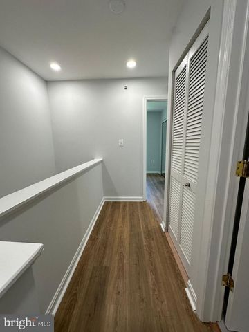 43577 PATCHING POND SQ, Ashburn, VA 20147