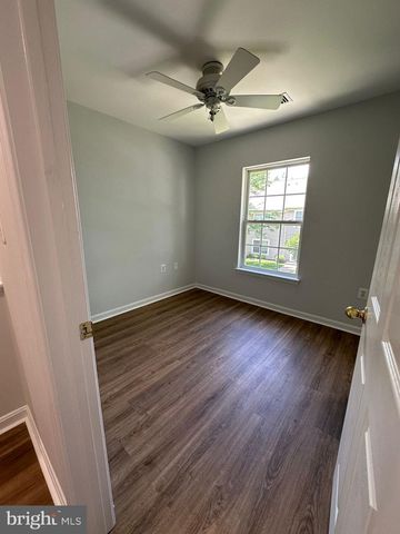 43577 PATCHING POND SQ, Ashburn, VA 20147