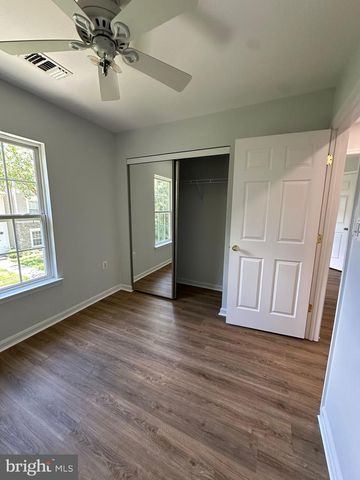 43577 PATCHING POND SQ, Ashburn, VA 20147