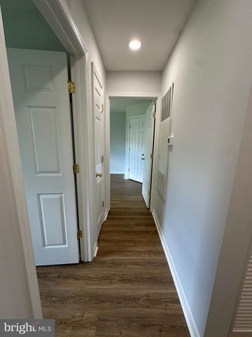 43577 PATCHING POND SQ, Ashburn, VA 20147