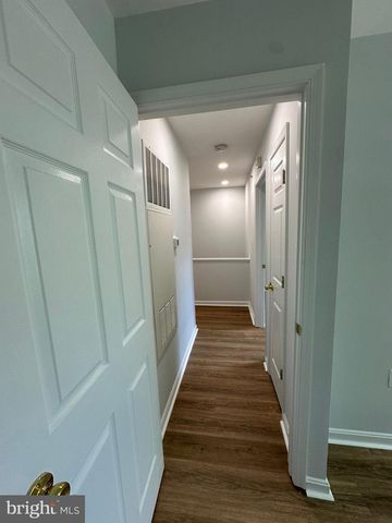 43577 PATCHING POND SQ, Ashburn, VA 20147
