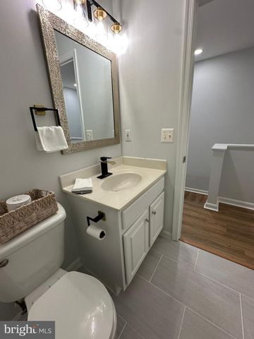 43577 PATCHING POND SQ, Ashburn, VA 20147