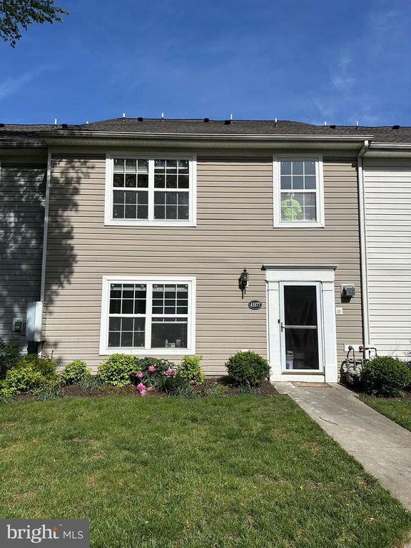 43577 PATCHING POND SQ, Ashburn, VA 20147