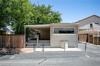 5711 Columbia 82, Lancaster, CA 93536