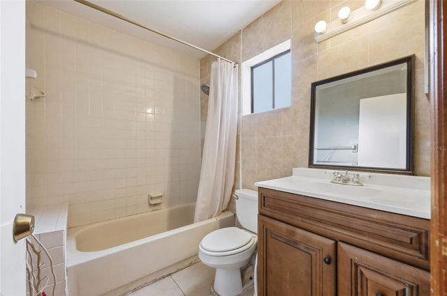 3027 QUEENSGATE ROAD, Orlando, FL 32818