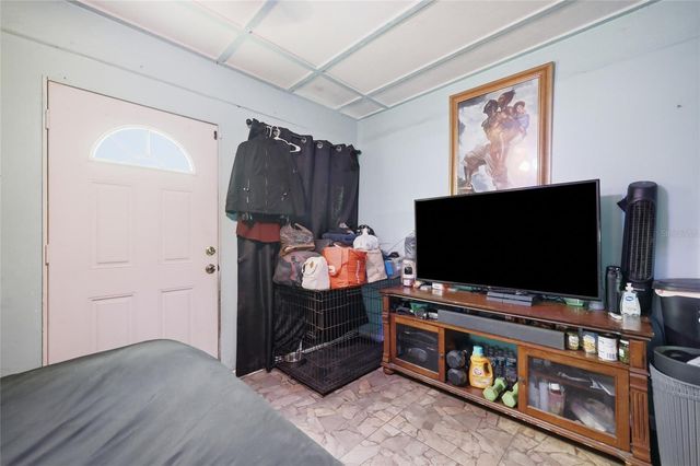 3027 QUEENSGATE ROAD, Orlando, FL 32818
