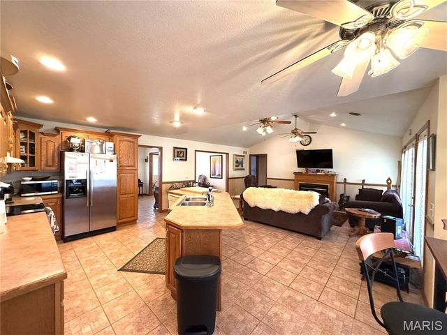 10745 Ridgely Road, Potosi, MO 63664