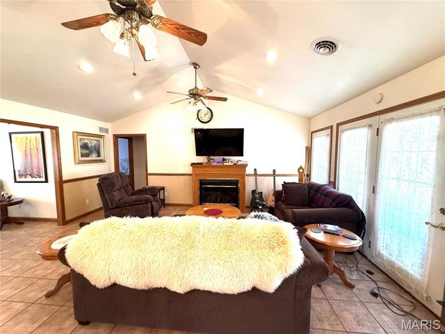 10745 Ridgely Road, Potosi, MO 63664