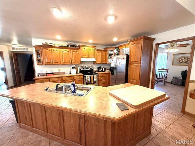 10745 Ridgely Road, Potosi, MO 63664