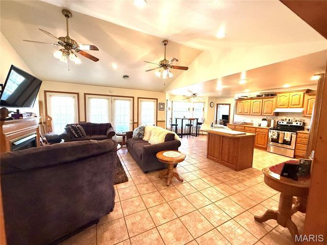 10745 Ridgely Road, Potosi, MO 63664