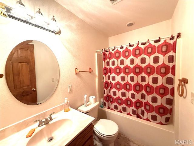 10745 Ridgely Road, Potosi, MO 63664