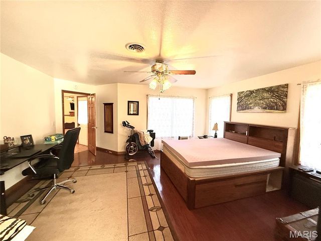 10745 Ridgely Road, Potosi, MO 63664