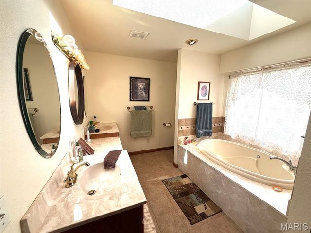 10745 Ridgely Road, Potosi, MO 63664