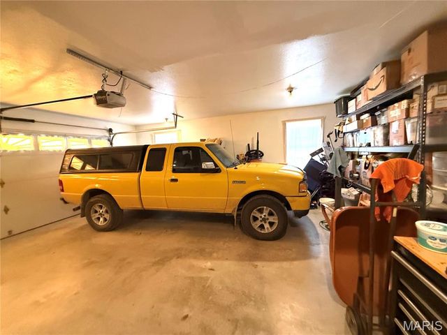 10745 Ridgely Road, Potosi, MO 63664