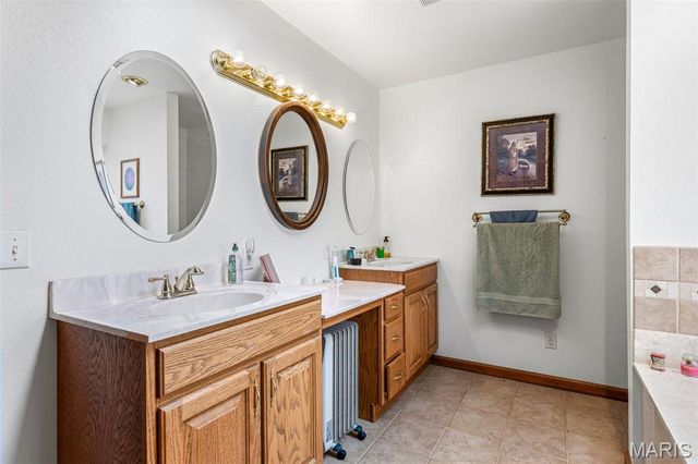 10745 Ridgely Road, Potosi, MO 63664