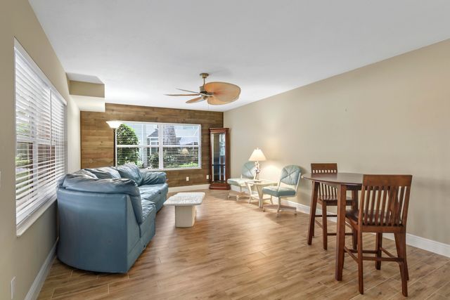 2305 SW Essex Court, Palm City, FL 34990