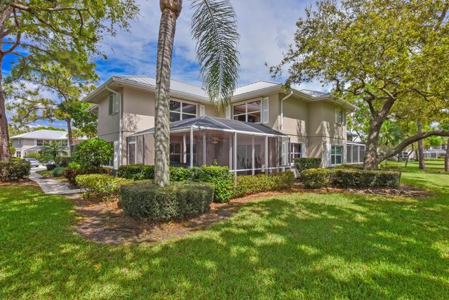 2305 SW Essex Court, Palm City, FL 34990