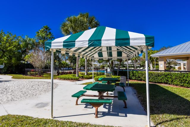 2305 SW Essex Court, Palm City, FL 34990