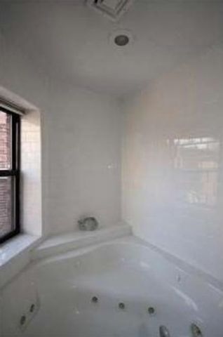 495-497 Beacon St 10, Boston, MA 02115