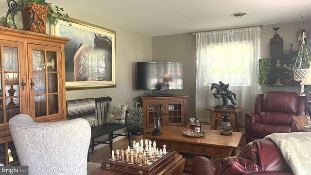 1154 CIDER PRESS ROAD, Chambersburg, PA 17202