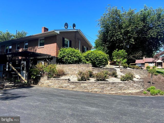 1154 CIDER PRESS ROAD, Chambersburg, PA 17202