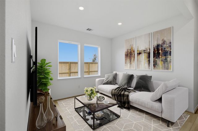 115 Daylight Crest Drive, Crosby, TX 77532