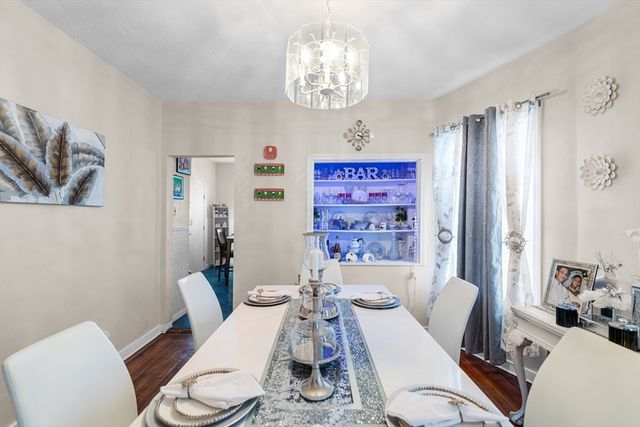 8 Elder St, Boston, MA 02125