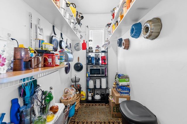 8 Elder St, Boston, MA 02125