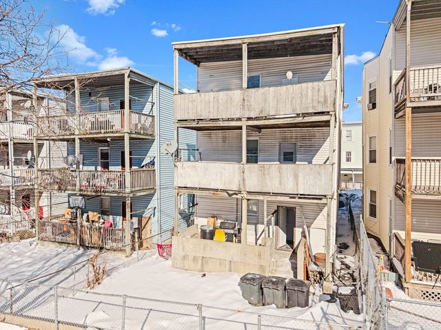 8 Elder St, Boston, MA 02125