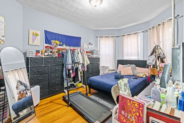 8 Elder St, Boston, MA 02125