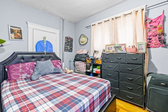 8 Elder St, Boston, MA 02125