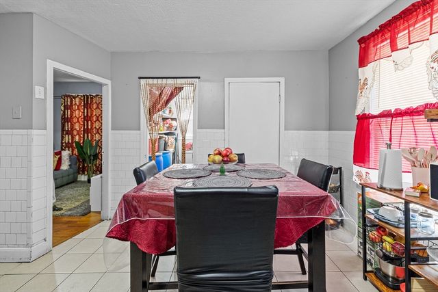 8 Elder St, Boston, MA 02125