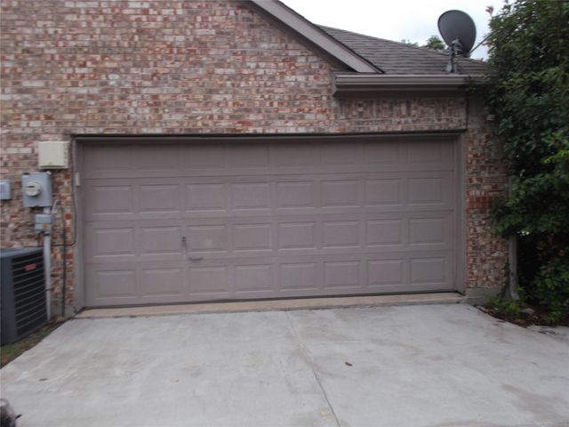 2616 Quail Hollow Drive, Sachse, TX 75048