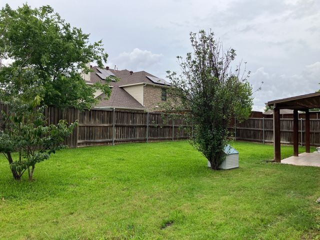 2616 Quail Hollow Drive, Sachse, TX 75048