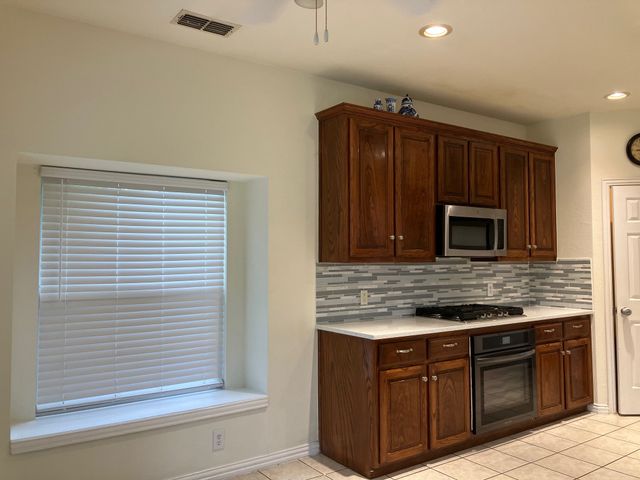 2616 Quail Hollow Drive, Sachse, TX 75048