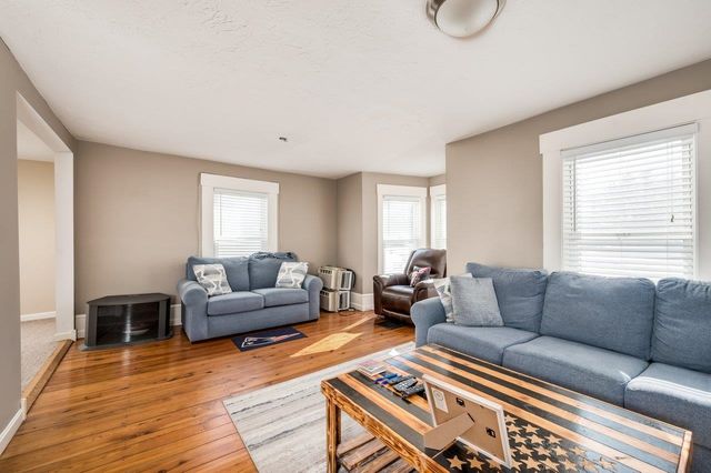 202 Beacon Hill Road, Pembroke, NH 03275